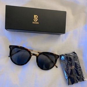 NWT tortoise sunglasses